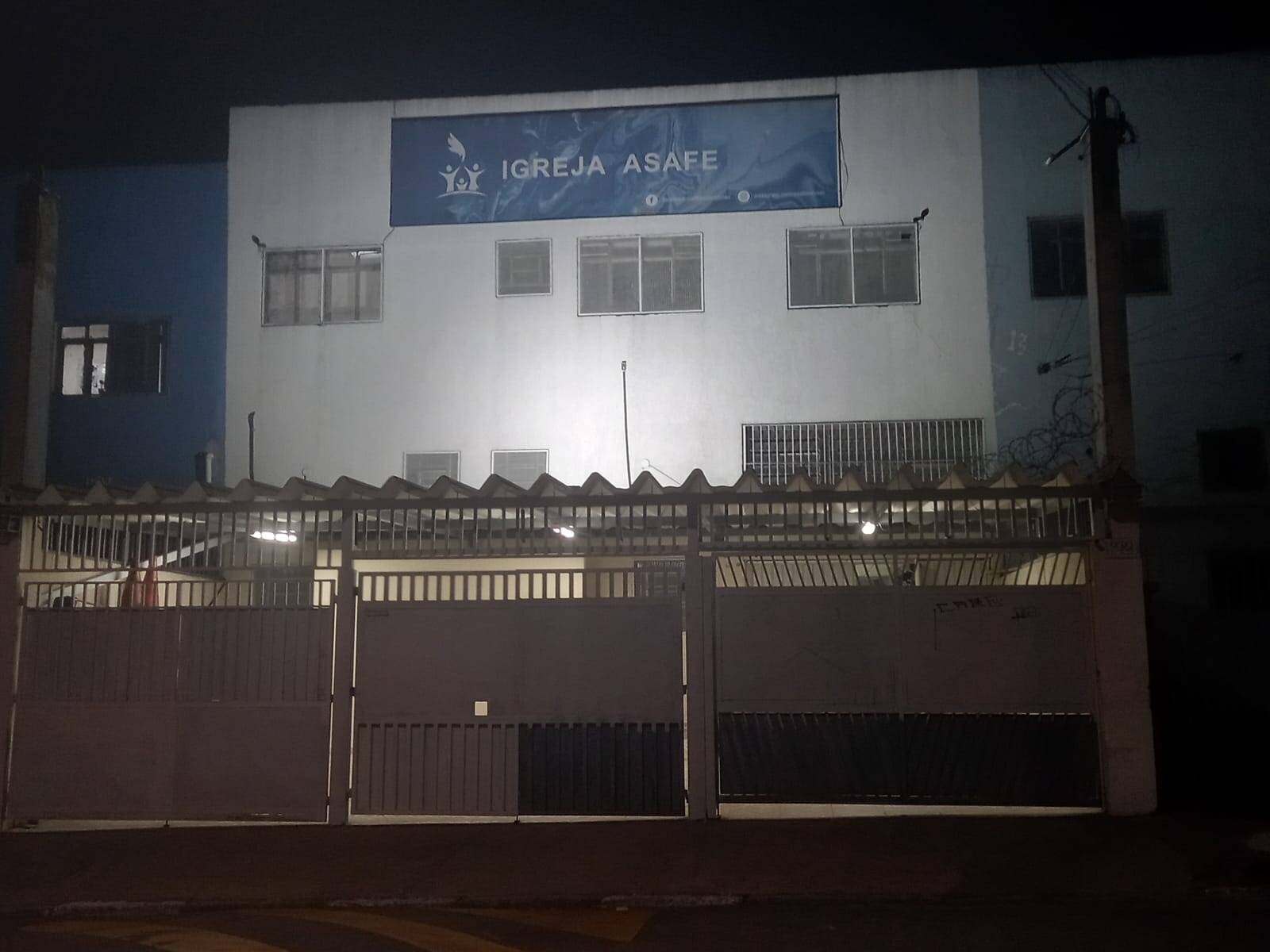 #5743-R - Sala para Venda em Taboão da Serra - SP