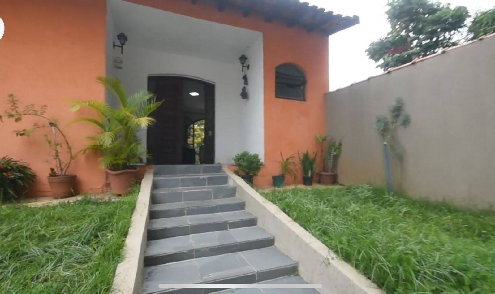 #5903-R - Casa para Venda em Taboão da Serra - SP