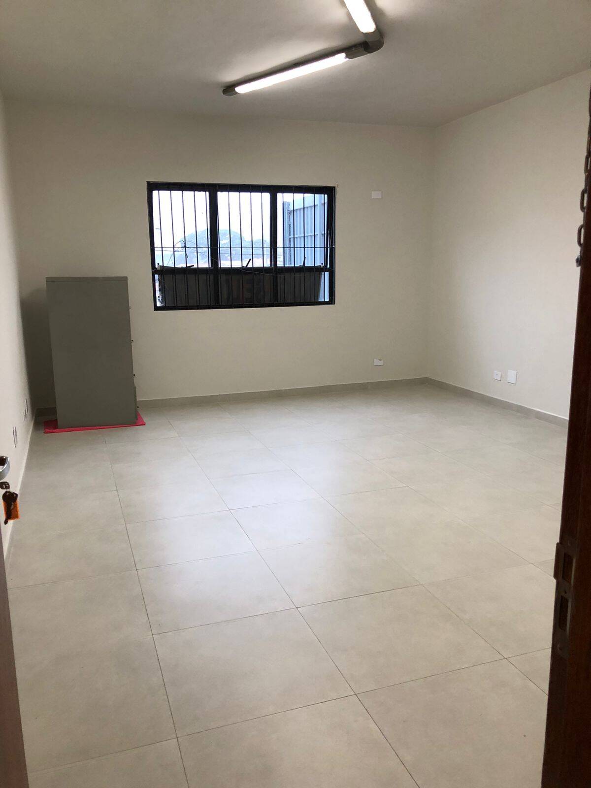 #5941-A - Sala para Locação em Taboão da Serra - SP