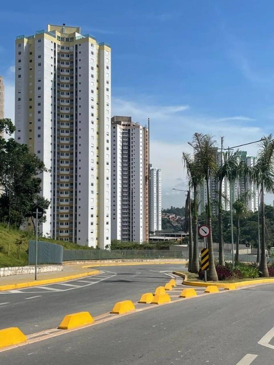 #6151-RM - Apartamento para Venda em Embu das Artes - SP