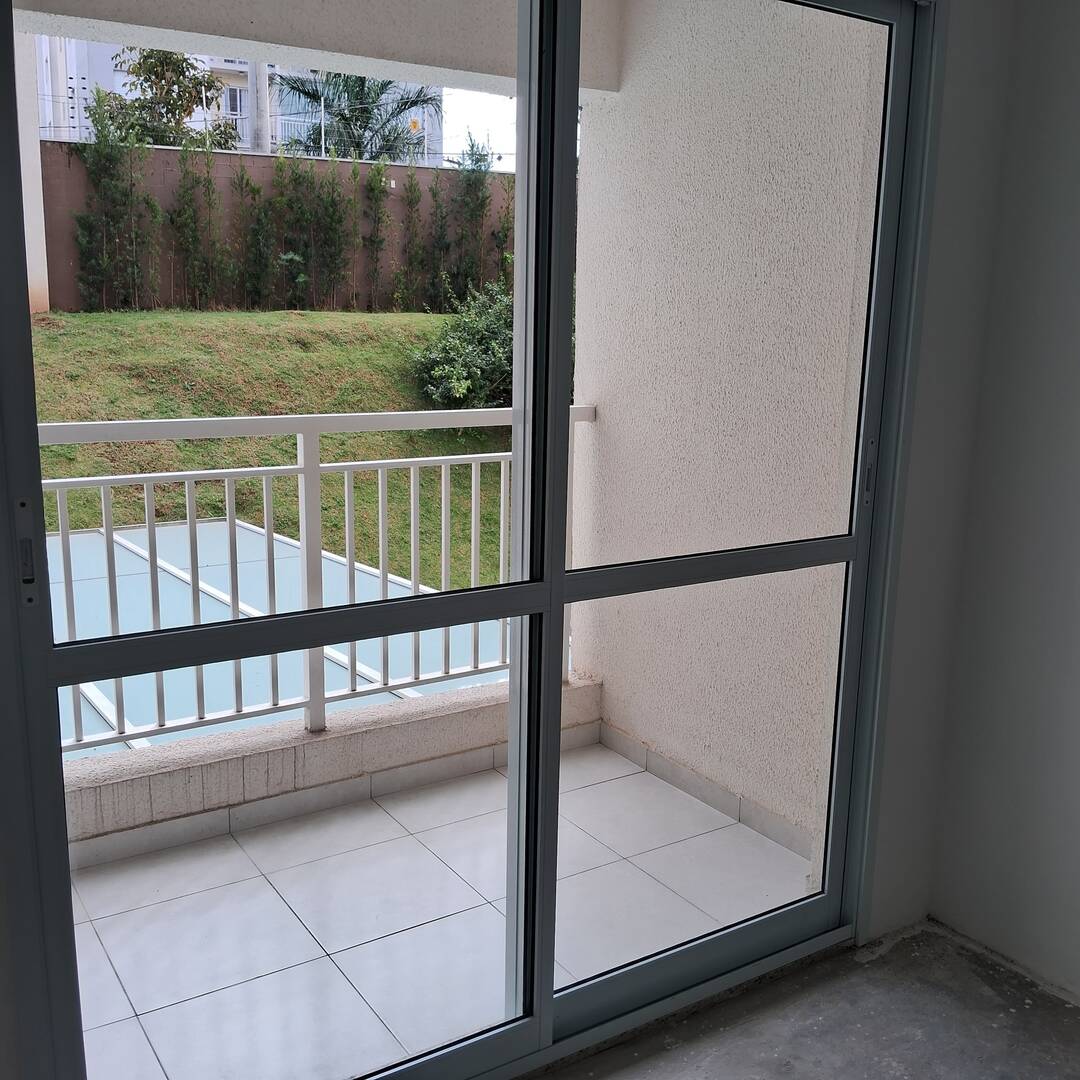#6152-R - Apartamento para Venda em Taboão da Serra - SP