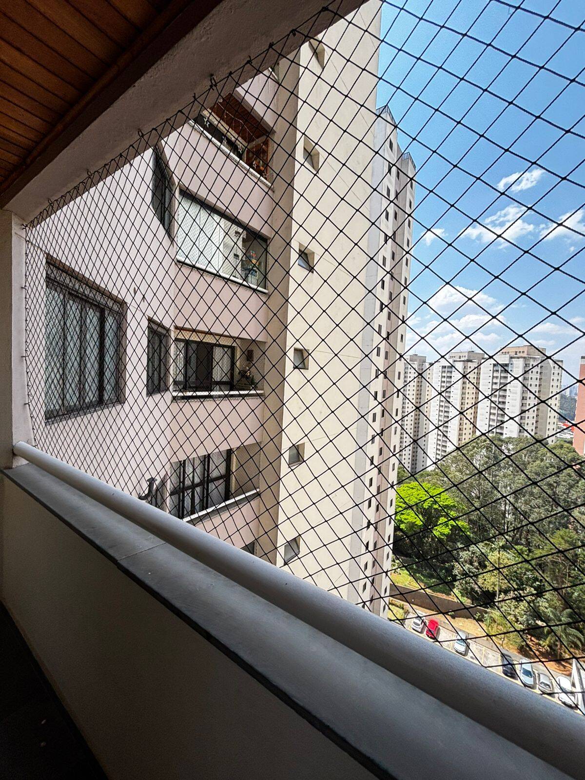 #6317-R - Apartamento para Venda em Taboão da Serra - SP