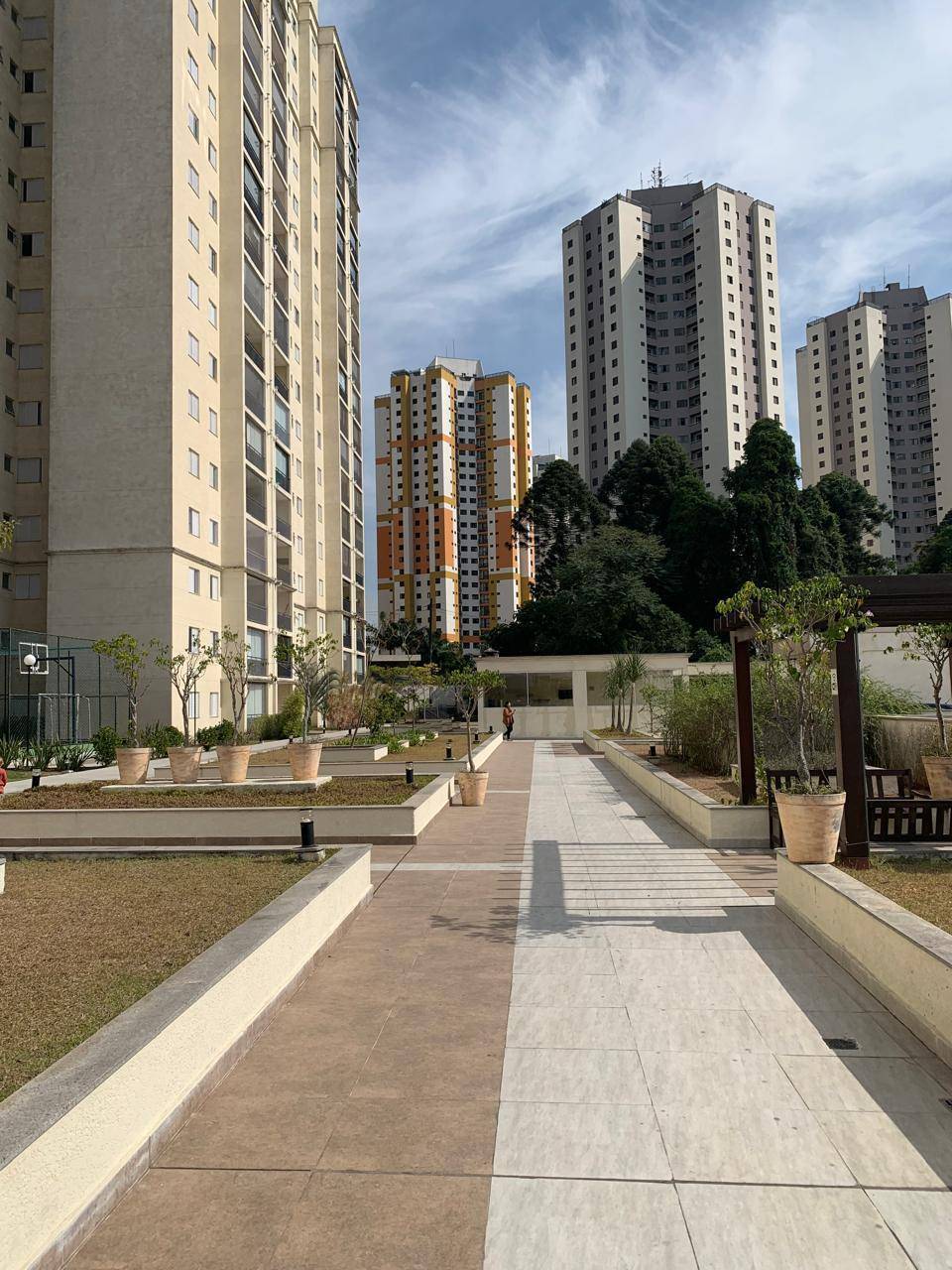 #6341-R - Apartamento para Venda em Taboão da Serra - SP
