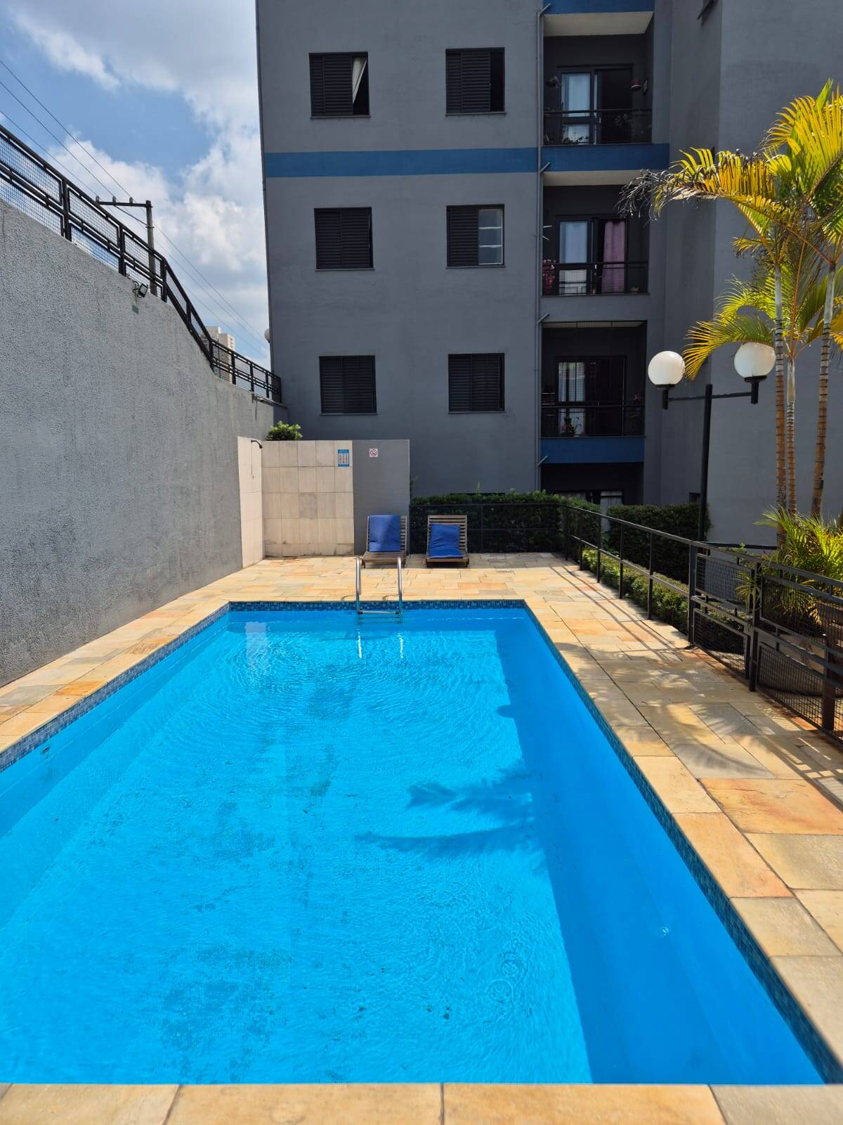 #6377-R - Apartamento para Venda em Taboão da Serra - SP