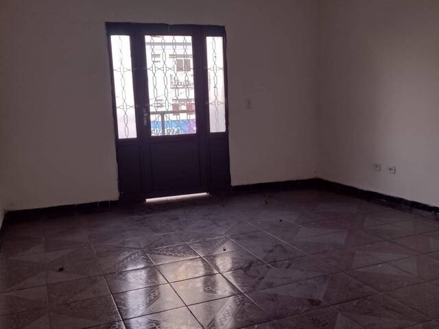 Sala para Venda em Taboão da Serra - 4