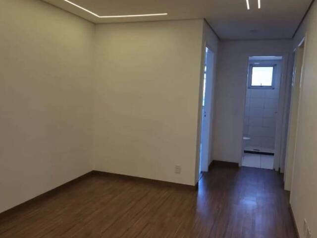 #6111-A - Apartamento para Venda em Taboão da Serra - SP - 2