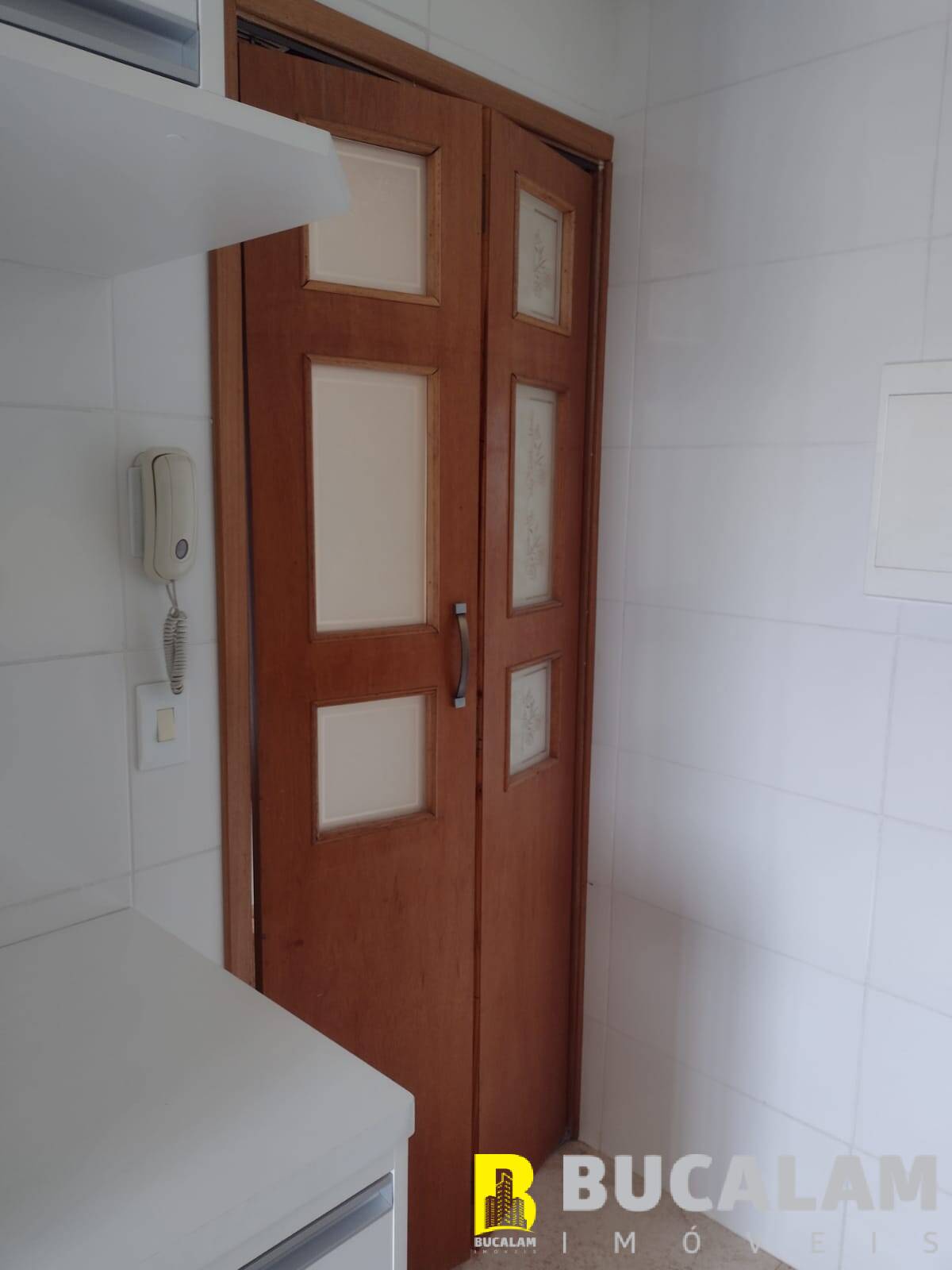 Apartamento à venda com 2 quartos, 68m² - Foto 4