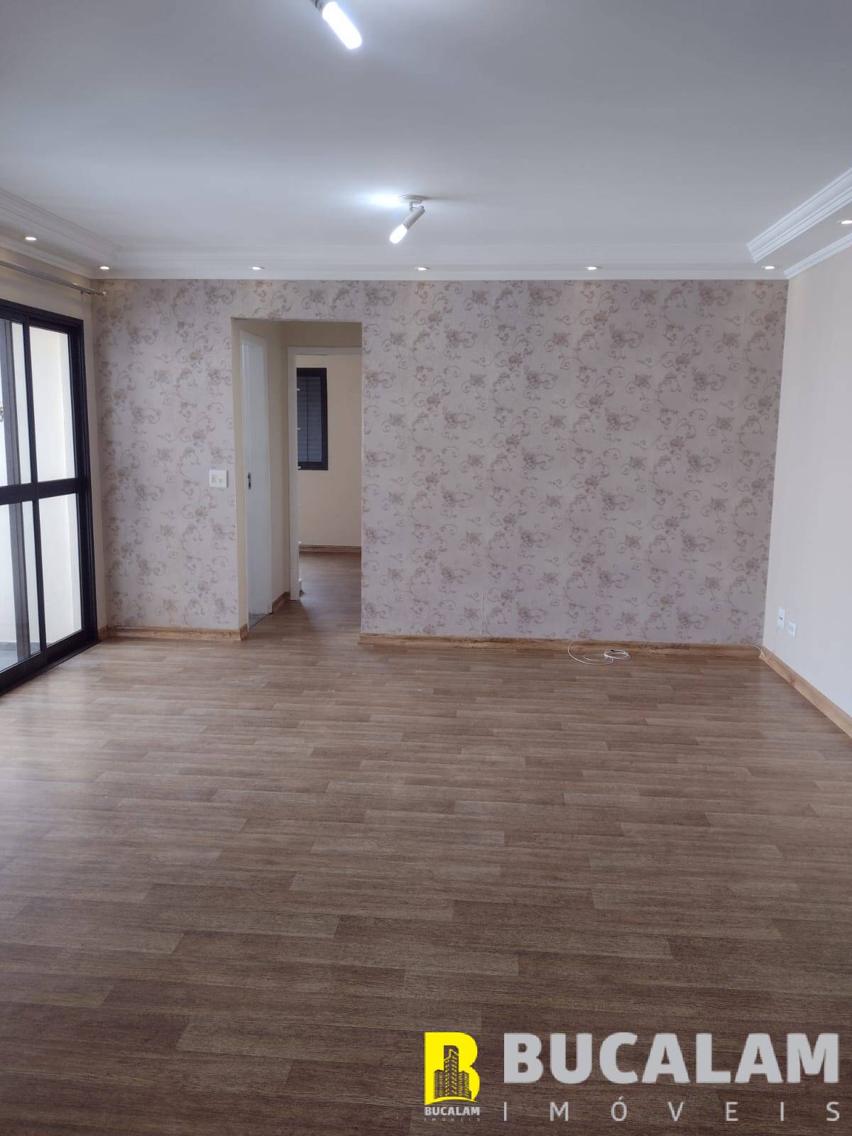 Apartamento à venda com 2 quartos, 68m² - Foto 8