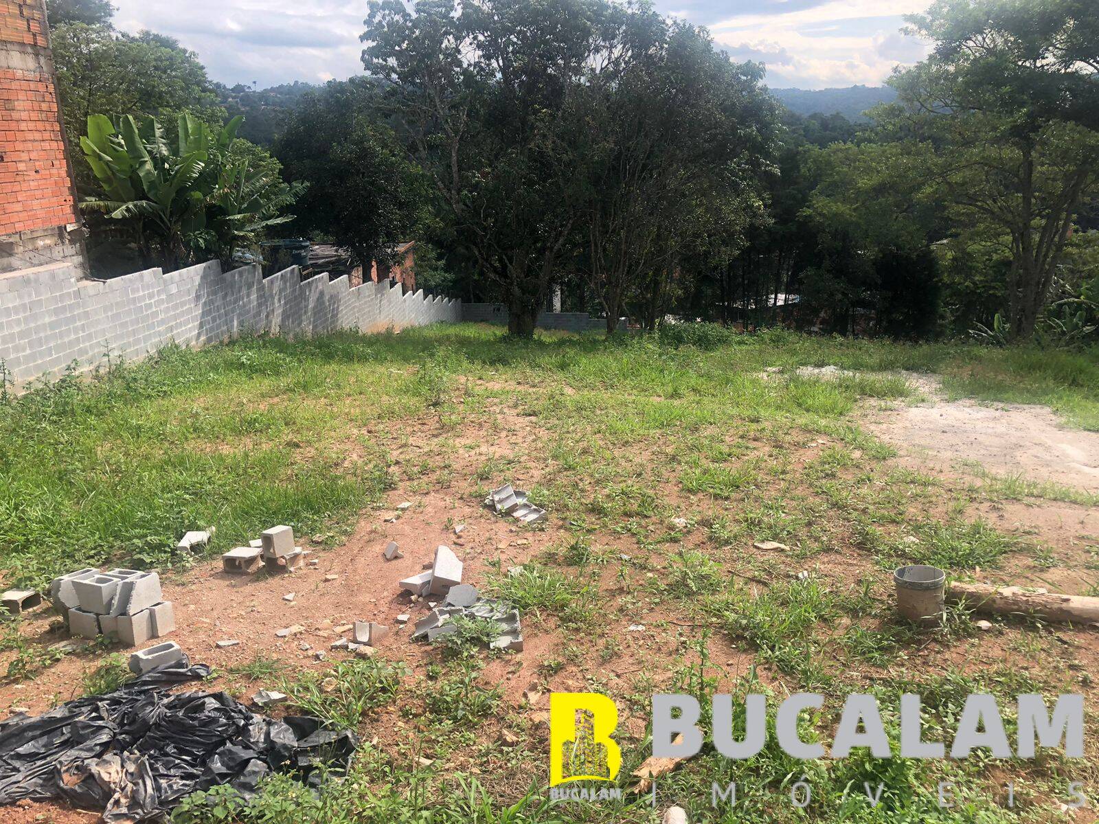 VENDA ÁREA INCORPORAÇÃO COM 8 LOTES EM COTIA - SÃO PAULO