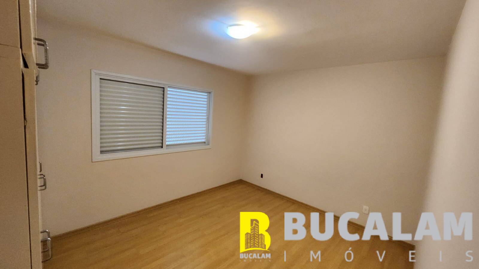 Casa à venda e aluguel com 5 quartos, 400m² - Foto 10