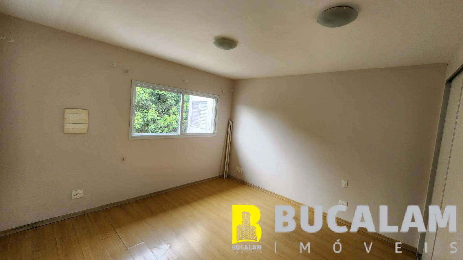 Casa à venda e aluguel com 5 quartos, 400m² - Foto 15