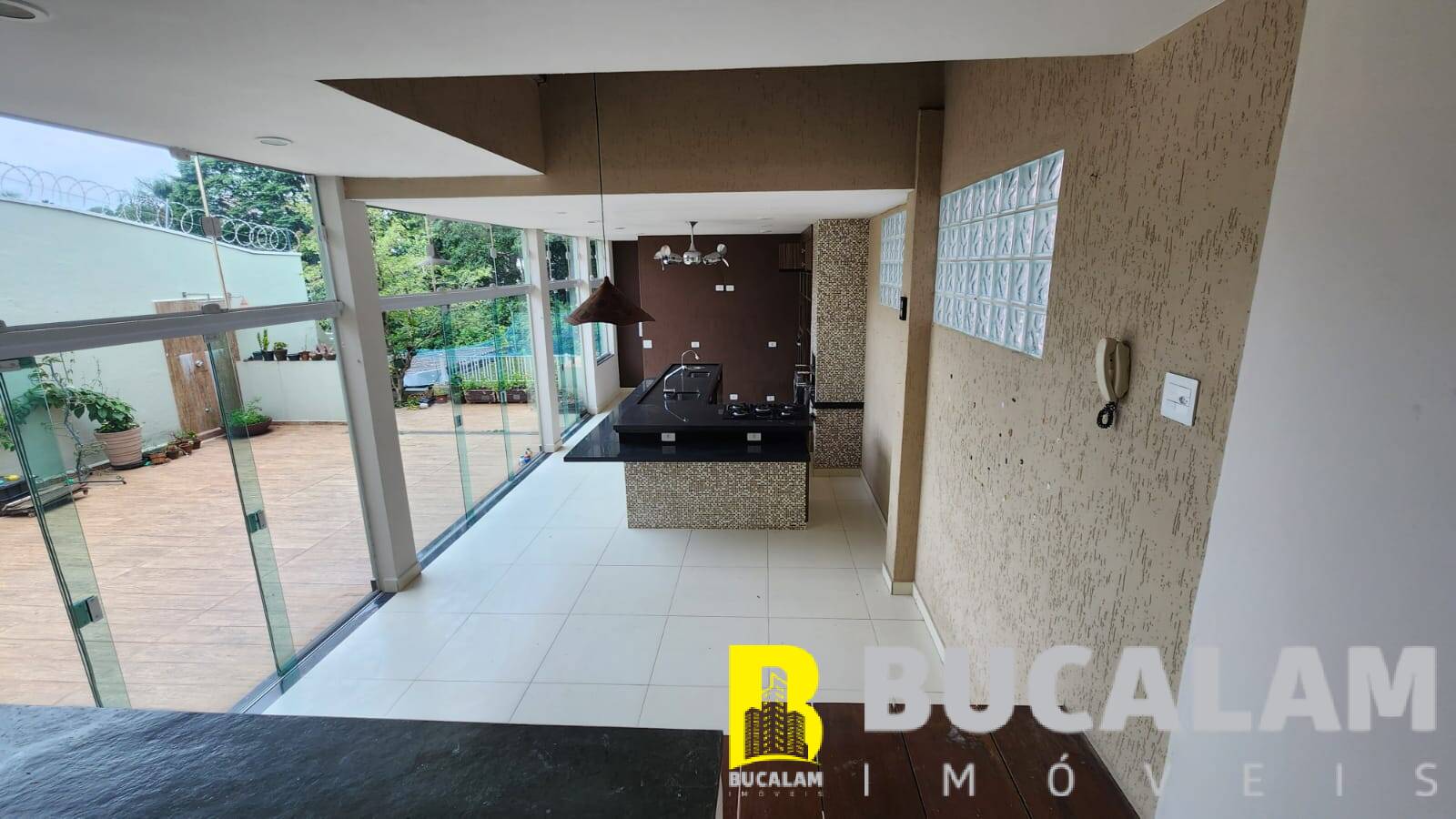 Casa à venda e aluguel com 5 quartos, 400m² - Foto 25