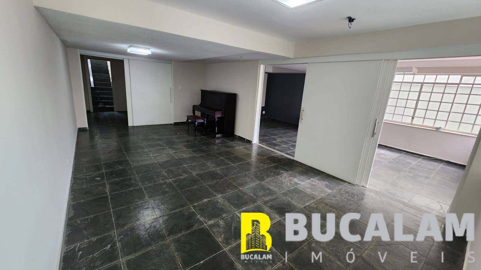 Casa à venda e aluguel com 5 quartos, 400m² - Foto 29