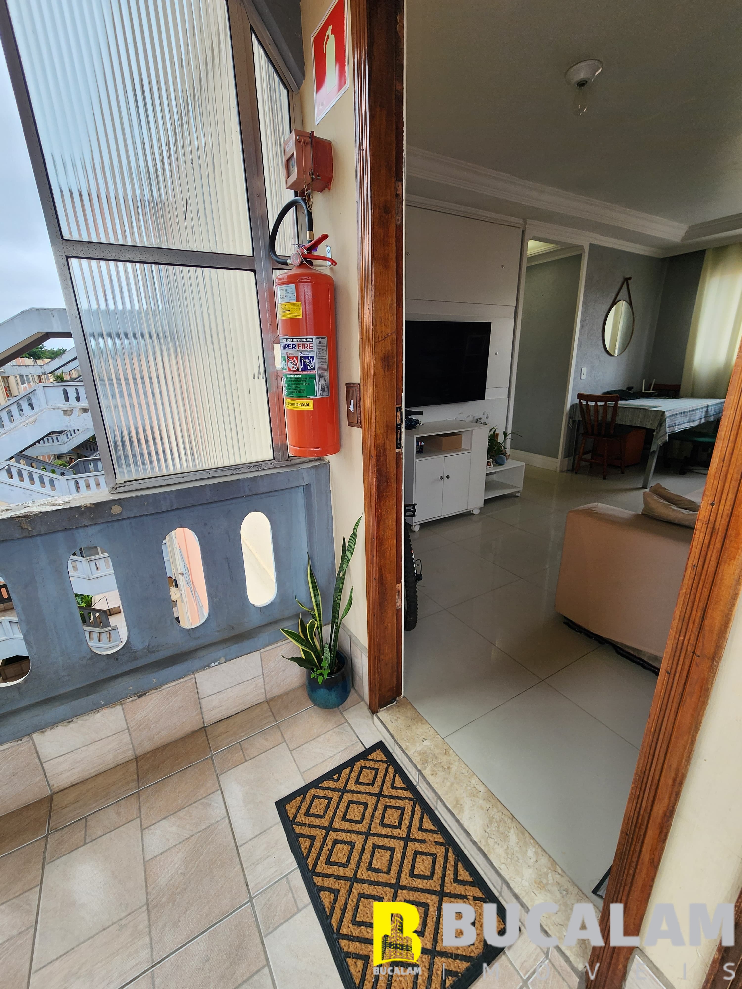 Apartamento à venda com 2 quartos, 48m² - Foto 2