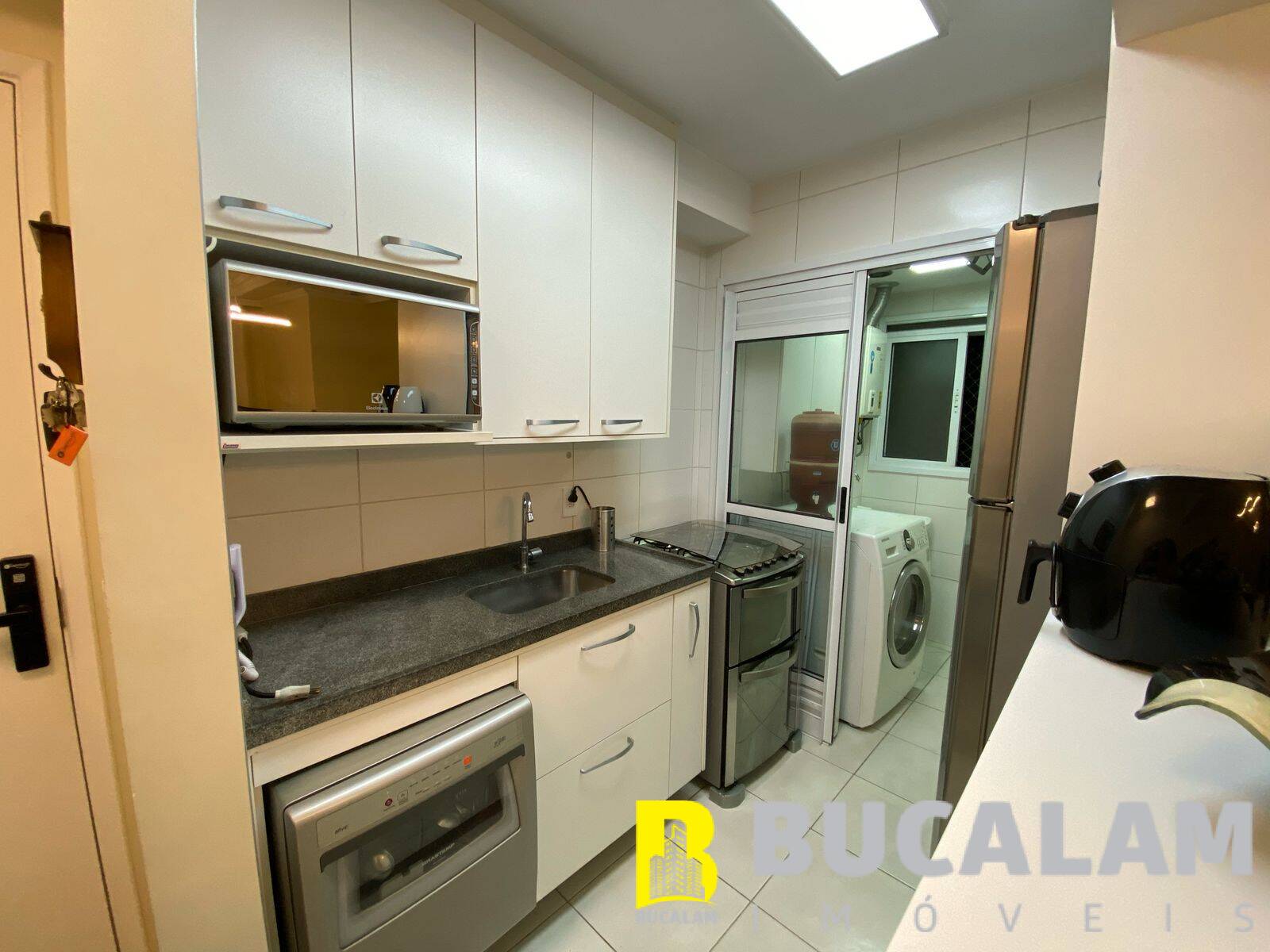 Apartamento à venda com 3 quartos, 73m² - Foto 1