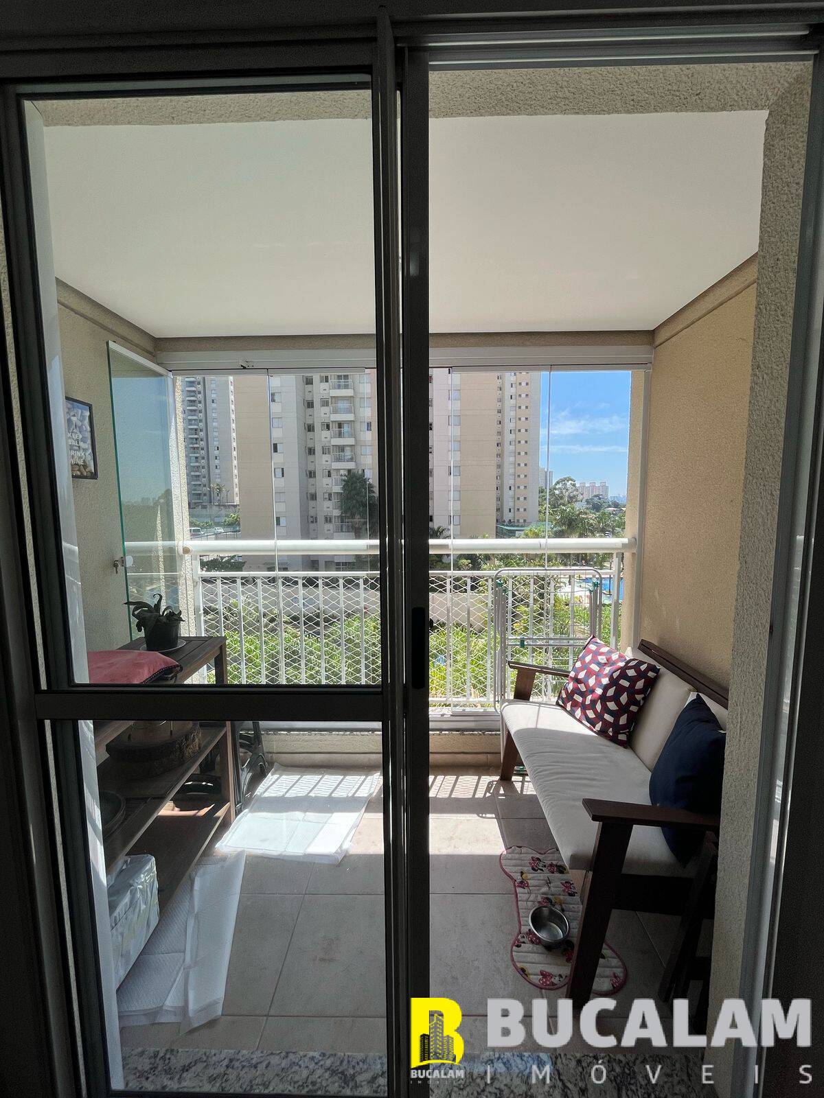 Apartamento à venda com 3 quartos, 72m² - Foto 1