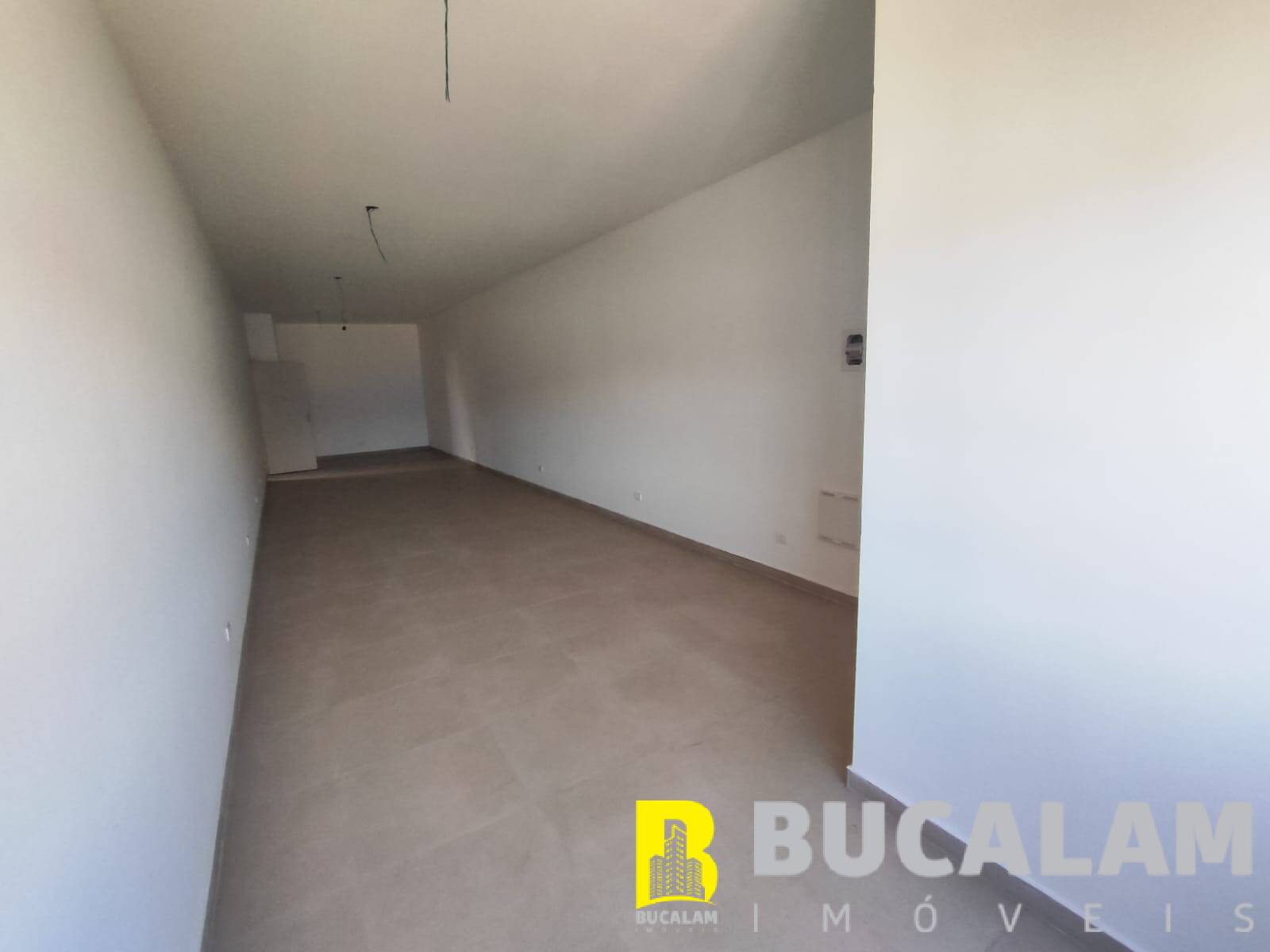 SALA COMERCIAL PARA LOCAÇÃO NO CENTRO DE TABOÃO DA SERRA -SP