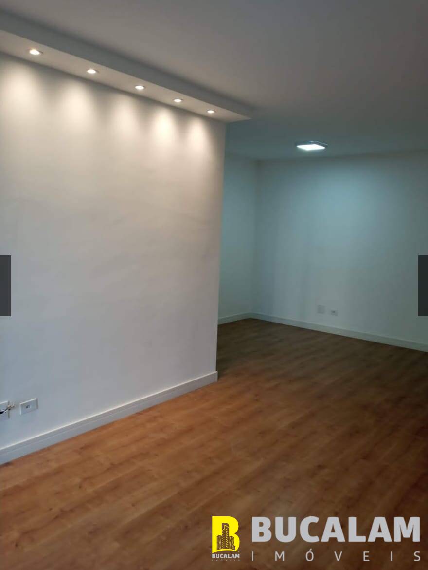 Apartamento à venda com 3 quartos, 110m² - Foto 2